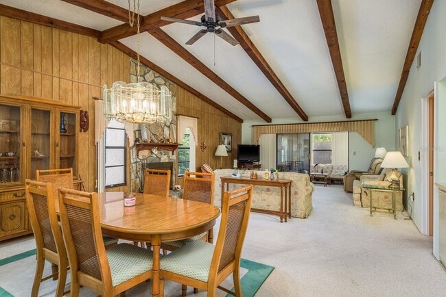 Building Photo - 9910 Eagles Point Cir