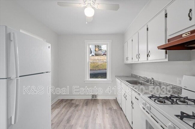 Building Photo - 1221 Prospect Ave