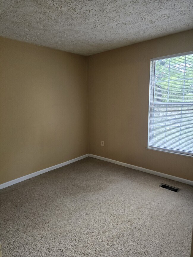 Building Photo - 5478 Prince William Ct