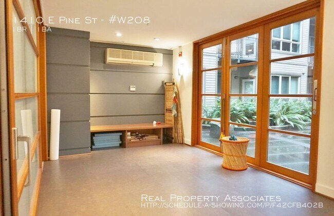 Building Photo - Braeburn Apartment
