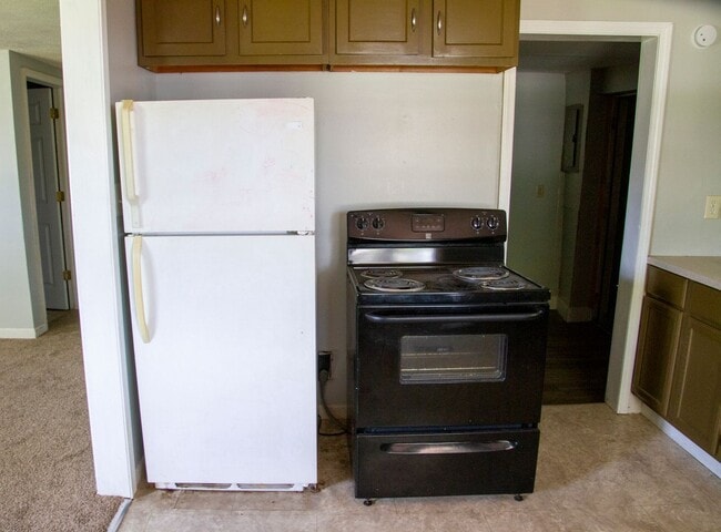 Building Photo - 219 N Claypool Rd