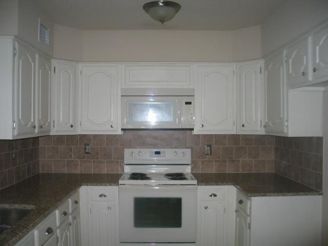 Building Photo - 800 Elkhorn Path