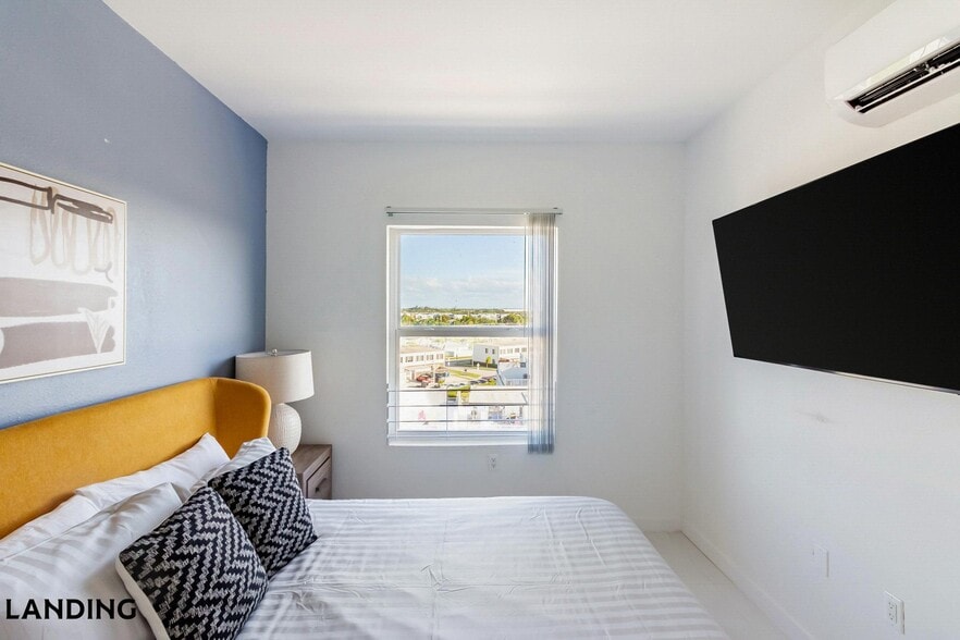 Building Photo - 25850 SW 140th Ct