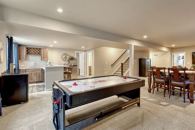 Building Photo - LUXIOUROUS 6 BED/6 BATH HOME IN SANCTUARY ...