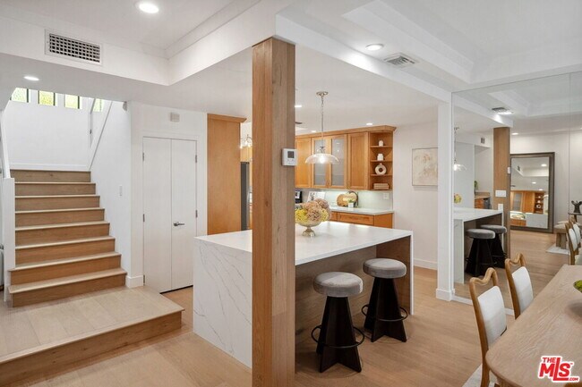 Building Photo - 234 S Tower Dr