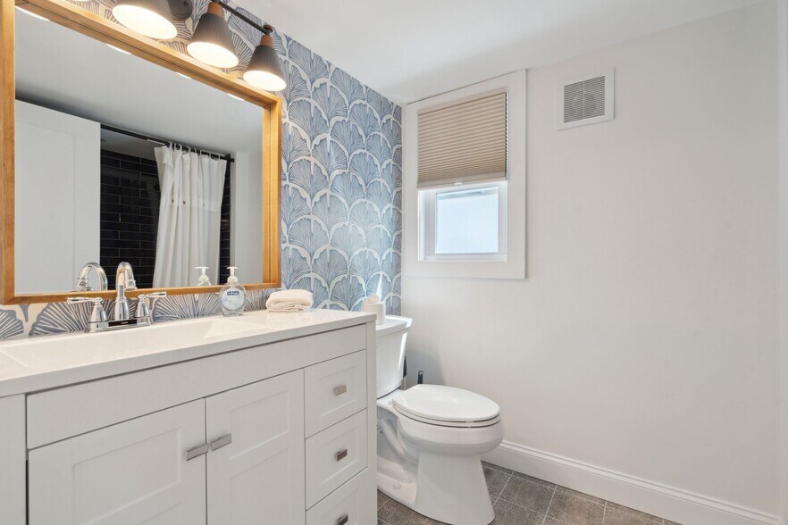 Bathroom - 61 Ocean Blvd