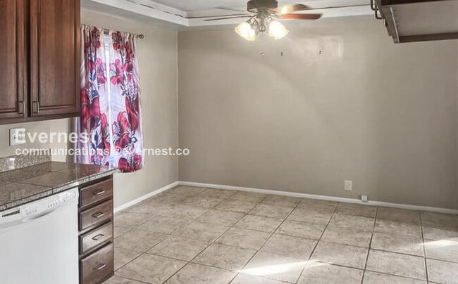 Building Photo - 4065 Harwood Rd