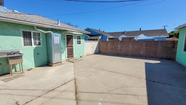 Building Photo - j13531