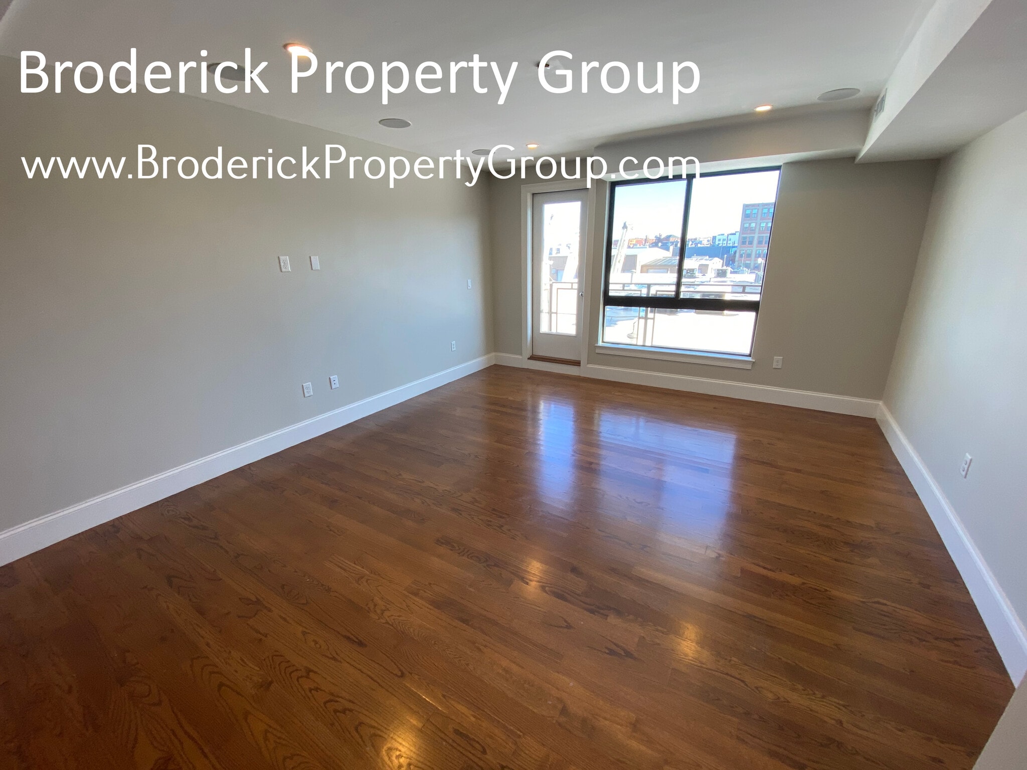 Building Photo - 303 D St