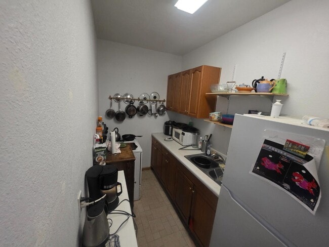 Building Photo - 445 N Plum St