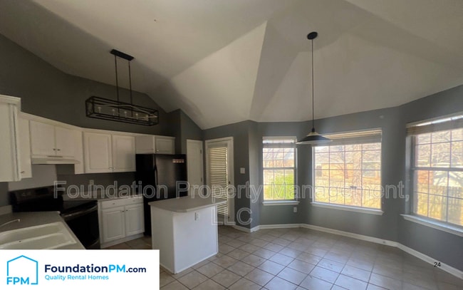 Building Photo - 5822 Morning Flower Cove