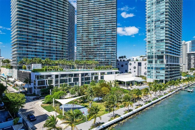 Building Photo - 650 NE 32nd St