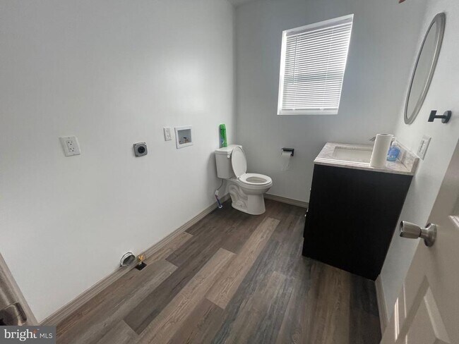 Building Photo - 20 Pennsylvania Ave