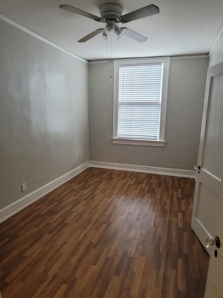 Building Photo - 1308 Willow Branch Ave