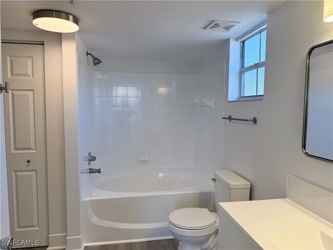 Building Photo - 8687 River Homes Lane