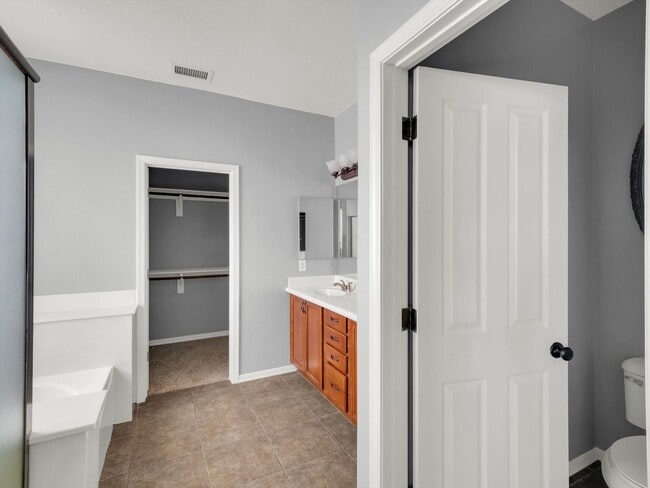 Building Photo - 3-bedroom, 3-bathroom 2212 home
