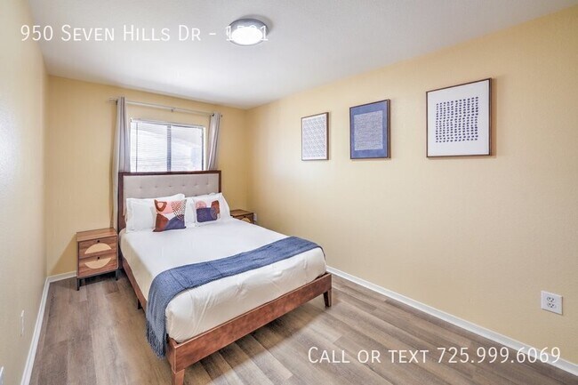 Building Photo - 950 Seven Hills Dr