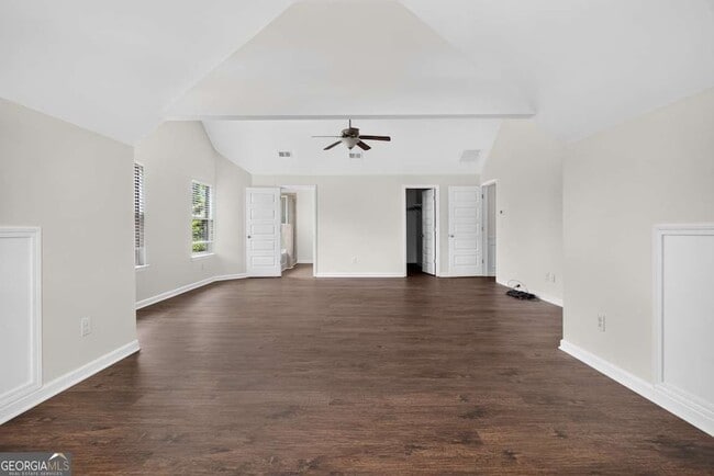 Building Photo - 2210 Apple Orchard Way