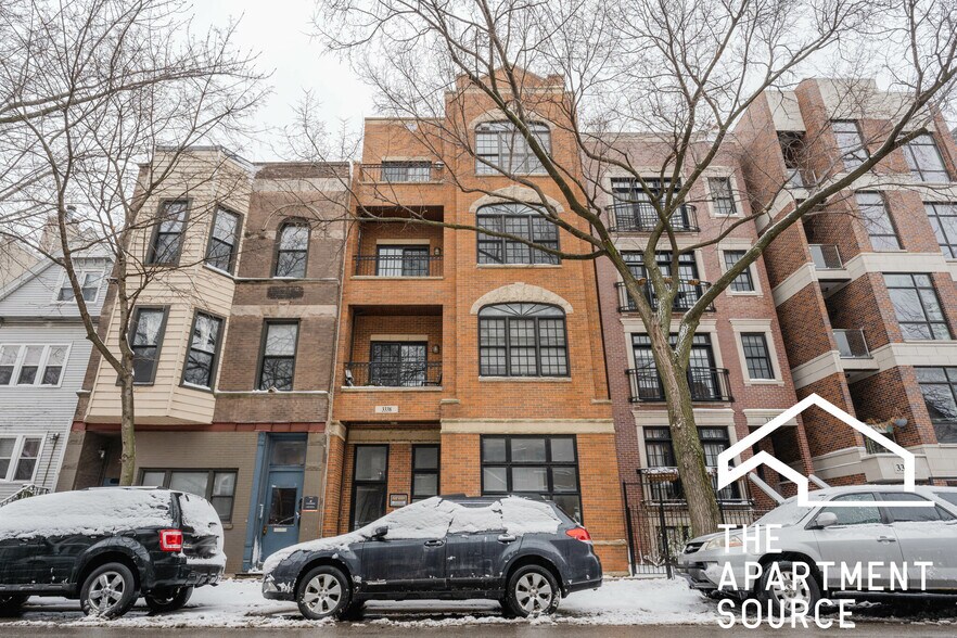 Building Photo - 3338 N Sheffield Ave