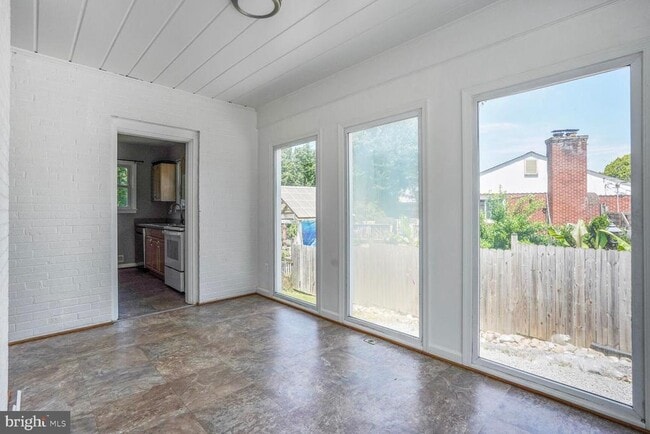 Building Photo - 4112 Orchard Dr