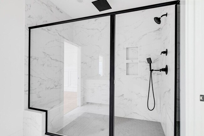 Building Photo - 3003 Midlothian Tpke