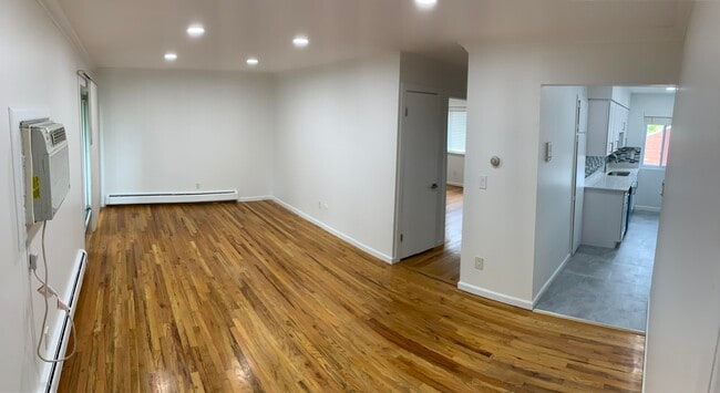 Building Photo - 1727 E 14 Mile Rd