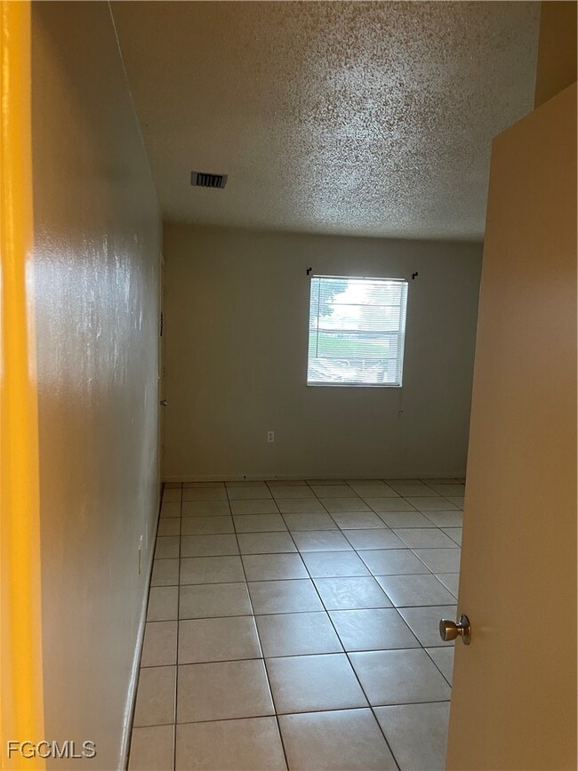 Building Photo - 3905 Del Prado Blvd S