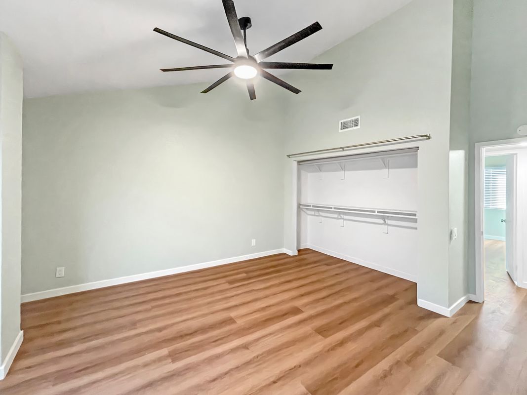 Building Photo - 1335 W 139th, 101