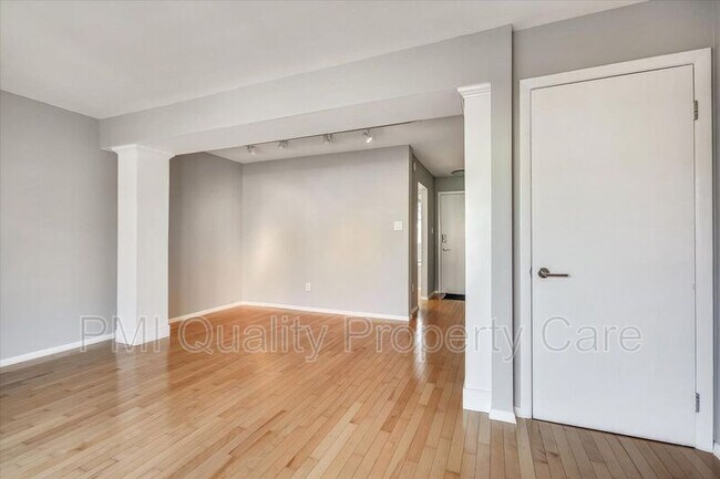 Building Photo - 3125 17th St S