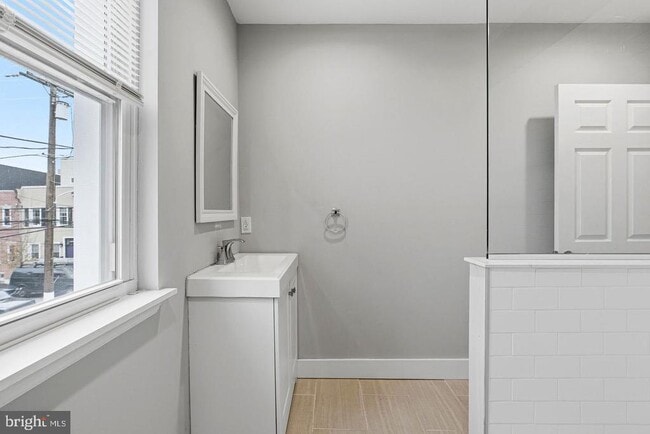 Building Photo - 2106 Manton St