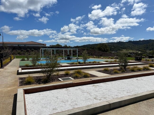 Building Photo - AMAZING 3+ bed, 2.5-bath Executive Home in Rice Ranch Community!