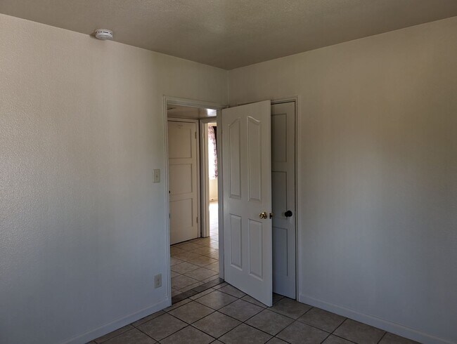 Building Photo - Nevada 4-Plex