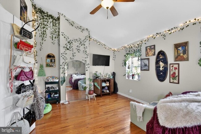 Building Photo - 1127 E Susquehanna Ave