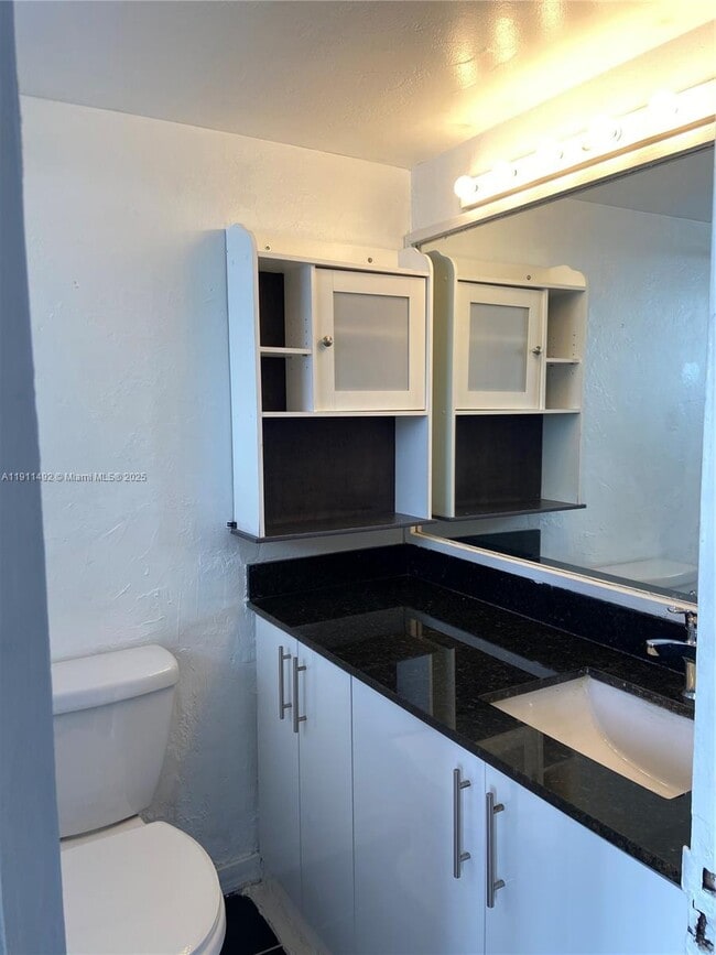 Building Photo - 7904 West Dr