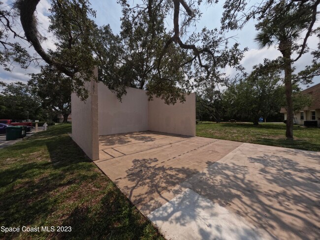 Building Photo - 3135 Shady Dell Ln