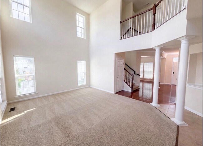 Building Photo - 13319 Castlewellan Dr