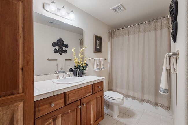 Building Photo - D20 Patio Home on the Golf Course views of...