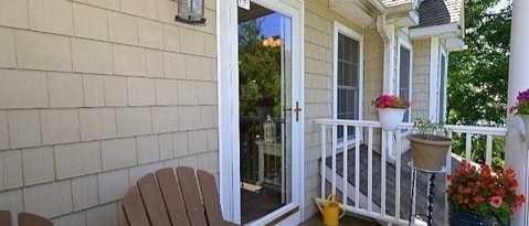 Building Photo - 28 Della Dr