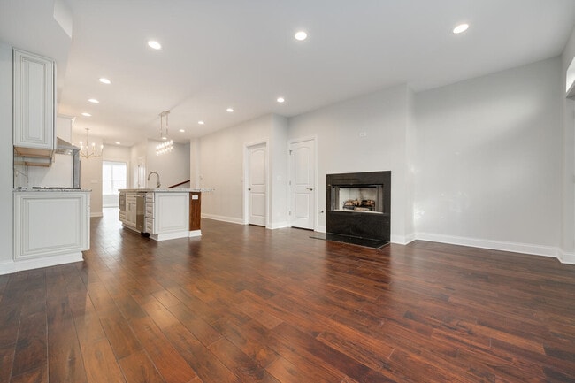 Building Photo - 1919 N Drake Ave