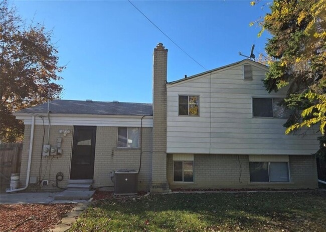 Building Photo - 33828 Stonewood Dr
