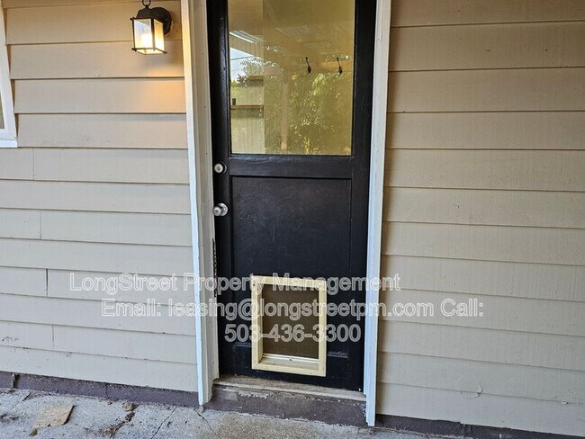 Building Photo - 622 SE 137th Ave