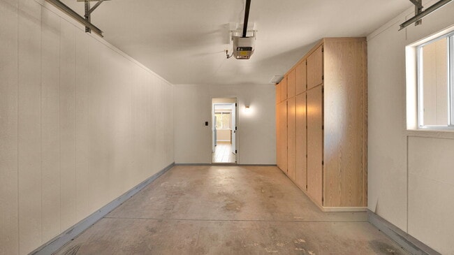 Building Photo - 19445 N Star Ridge Dr