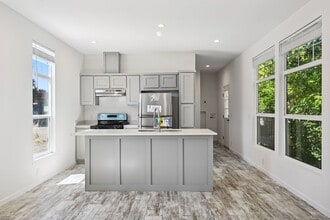 Building Photo - 2291 Guerneville Rd