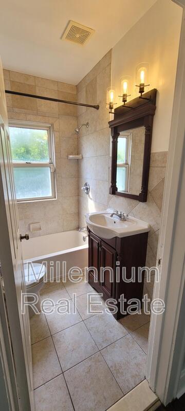 Building Photo - 555 Wesbrook St