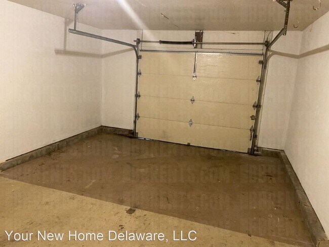 Building Photo - 3 br, 1 bath House - 3601 Ellis Way,