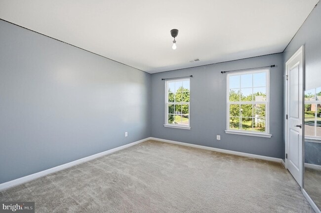 Building Photo - 687 Blossom Tree Rd