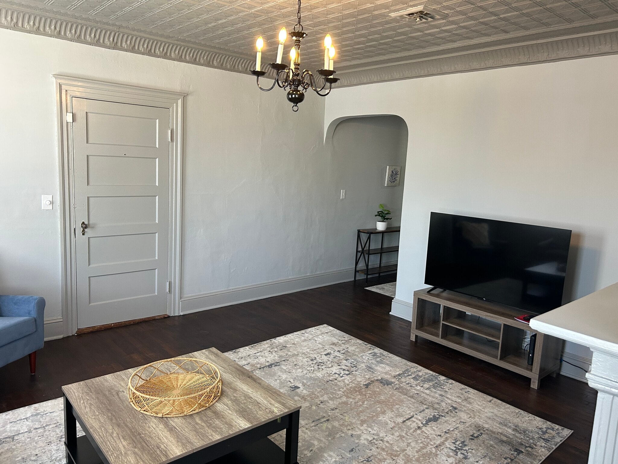 Building Photo - 812 Pollock St