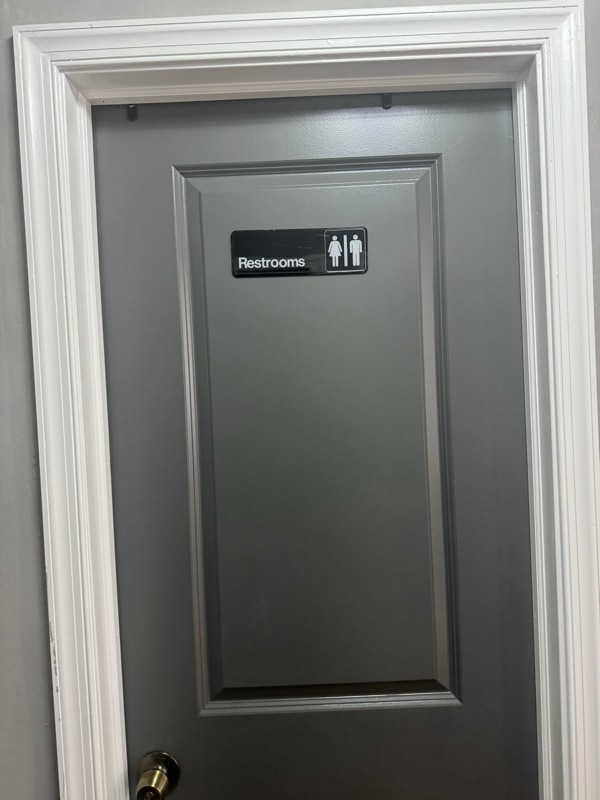 Building Photo - 7700 Chicago Ave