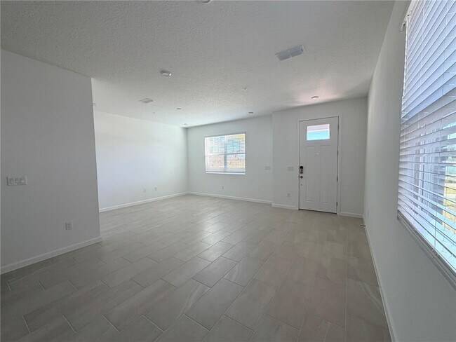 Building Photo - 9948 Red Canoe Aly