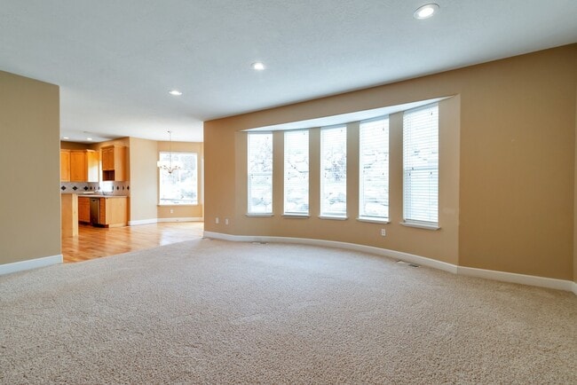 Building Photo - Jewel up in Alpine